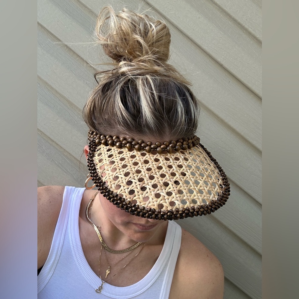 Designer ROSANTICA Sun Visor - Picture 4 of 11